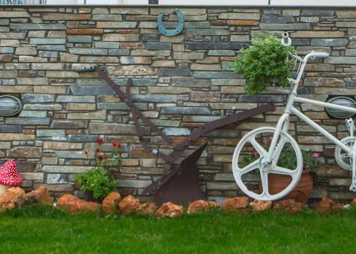 Avgi * Káto Loutrákion